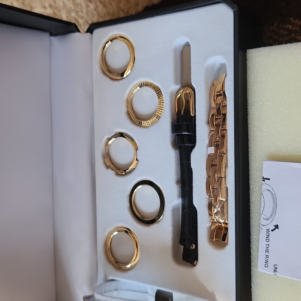 Nib!! Mickey Mouse watch set - Picture 10 of 10